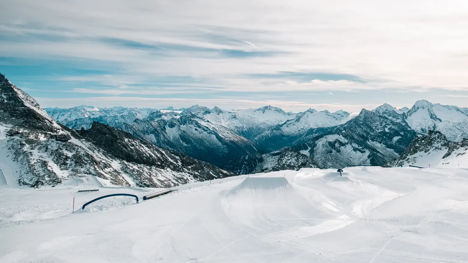 Tuxer Gletscher Funpark Jump